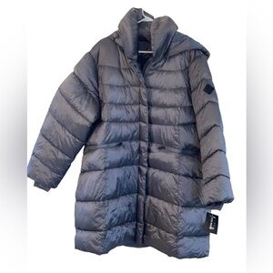 NWT Steve Madden Plus Size, long puffer jacket / parka detachable hood. Size 3X